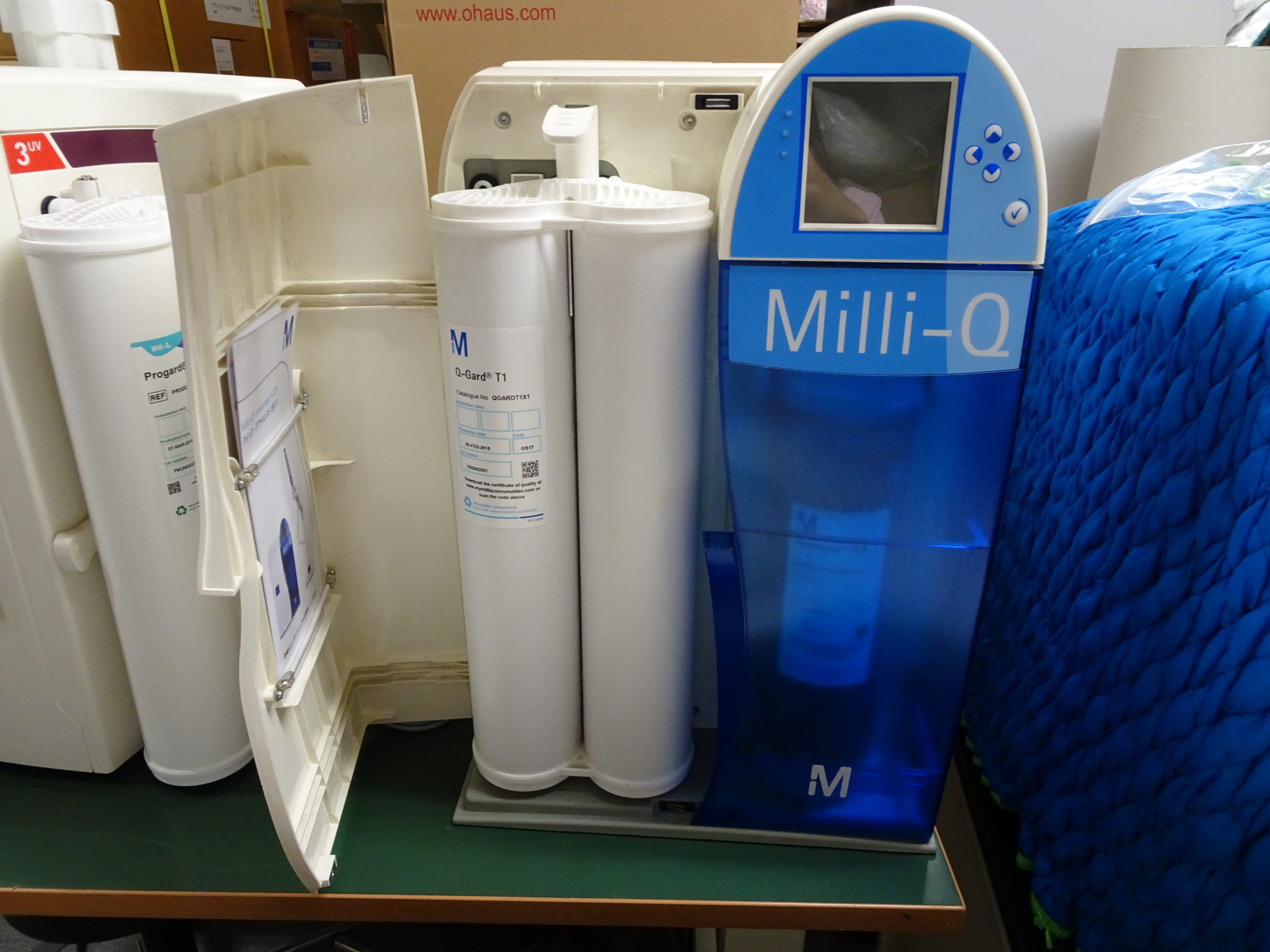 ミリポア/Elix Essential Milli-Q Advantage A10/純水装置一式/ ¥609,500(税別・送料別途)