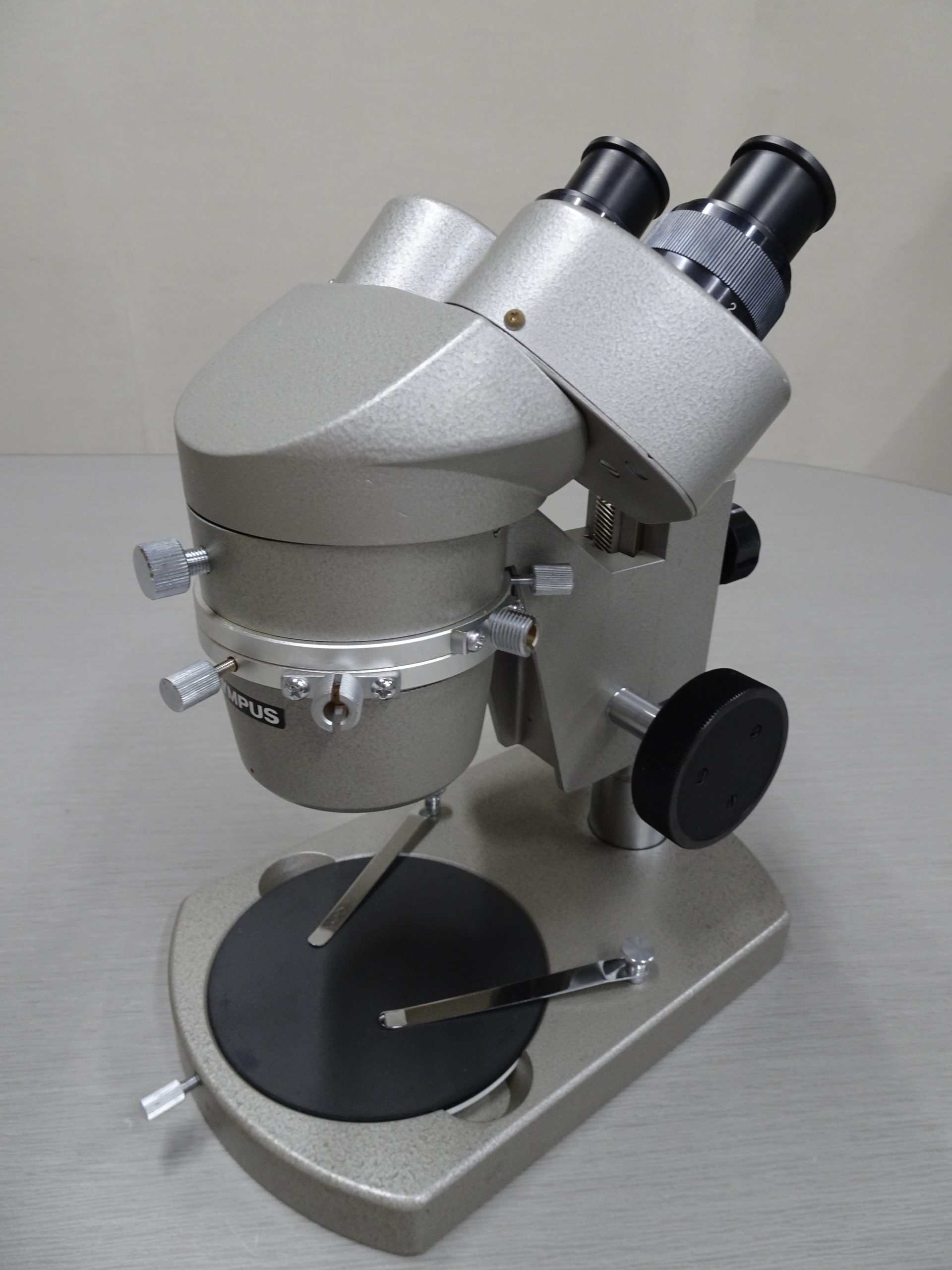 顕微鏡・光学機器 – BIOff -理化学機器・医療機器・分析機器の販売システム