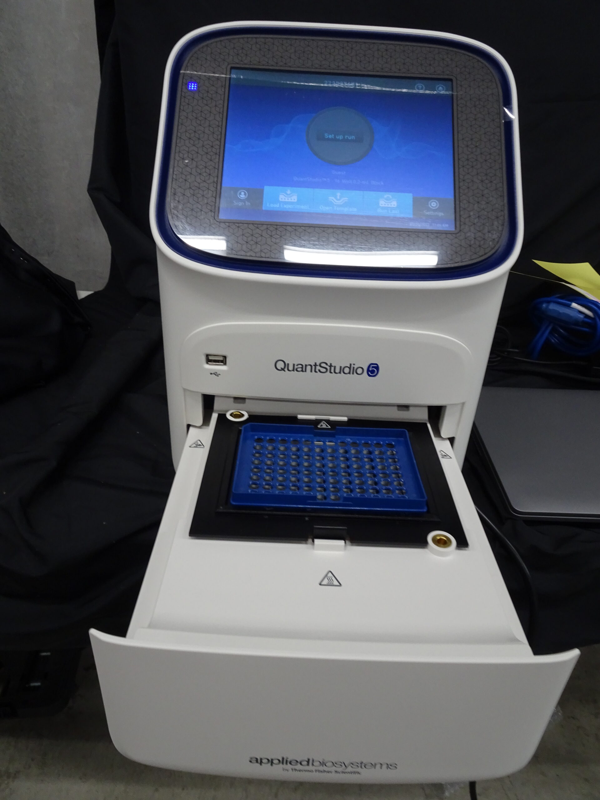 ABI/QS596/QuantStudio5/￥4,197,050(税込み・送料別）