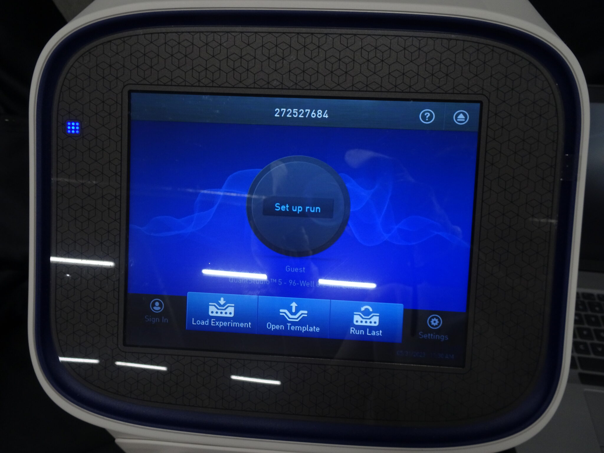 ABI/QS596/QuantStudio5￥4,197,050(税込み・送料別）