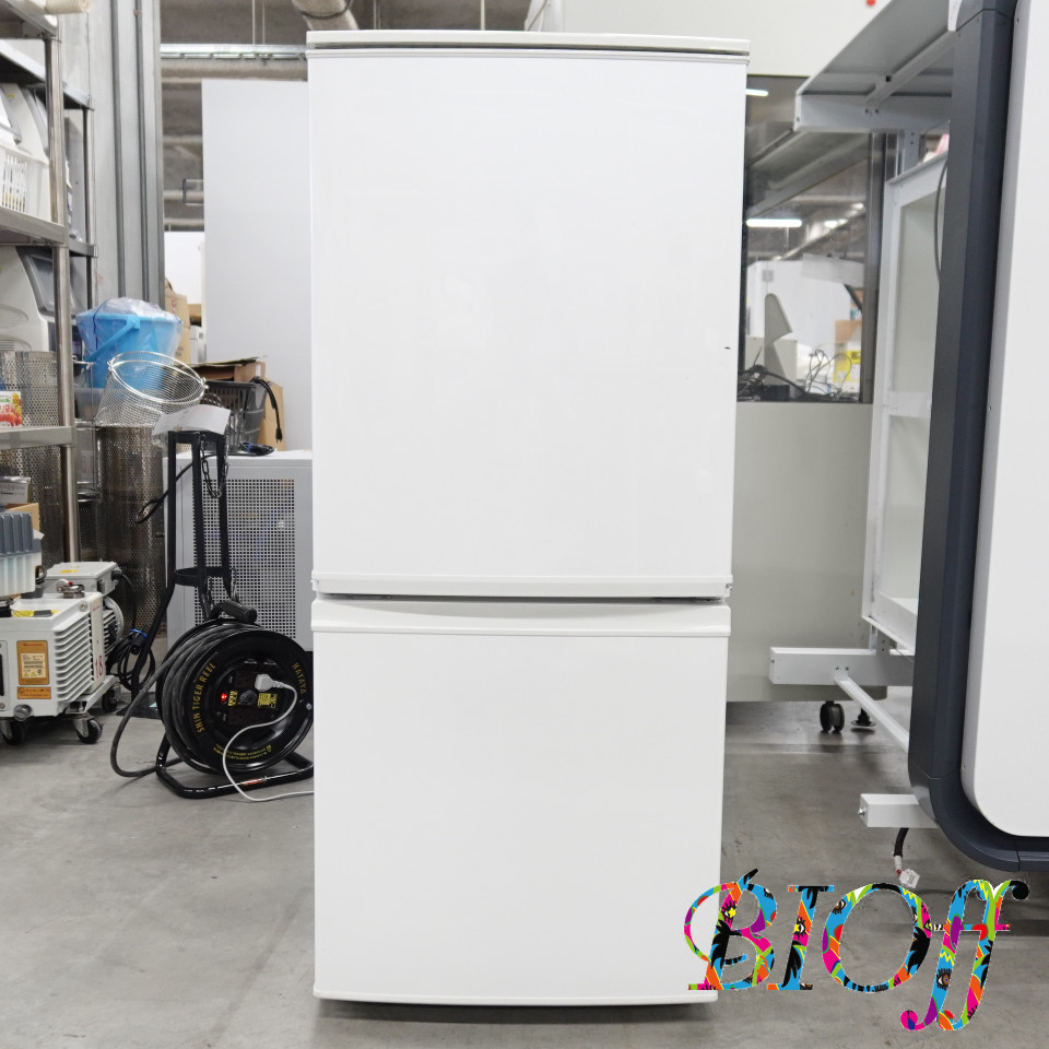 【umisama専用】 SHARP  冷凍冷蔵庫  美品  SJ-D14B-W umisama専用】 SHARP 冷凍冷蔵庫 美品 SJ-D14B-W